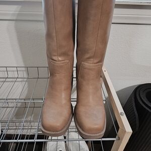 Soda Tan Heeled Boots